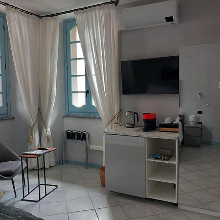 Palazzo Del Vicere Aparthotel Lezzeno Eksteriør bilde